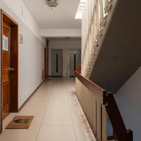 Host Wise - Sunny Bright Flat W Balcony Apartman Porto