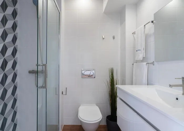 Host Wise - Sunny Bright Flat W Balcony Διαμέρισμα Πόρτο