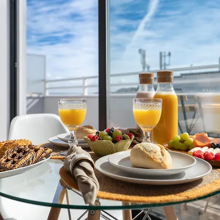 Apartment Host Wise - Sunny Bright Flat W Balcony