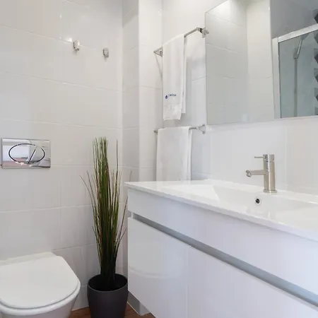 Apartamento Host Wise - Sunny Bright Flat W Balcony Oporto