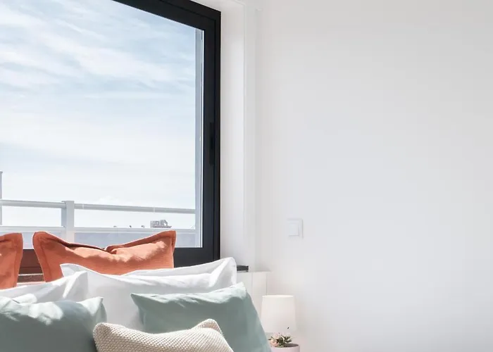 Apartament Host Wise - Sunny Bright Flat W Balcony