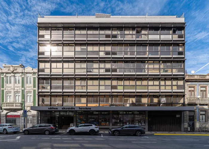 Host Wise - Sunny Bright Flat W Balcony Apartament *